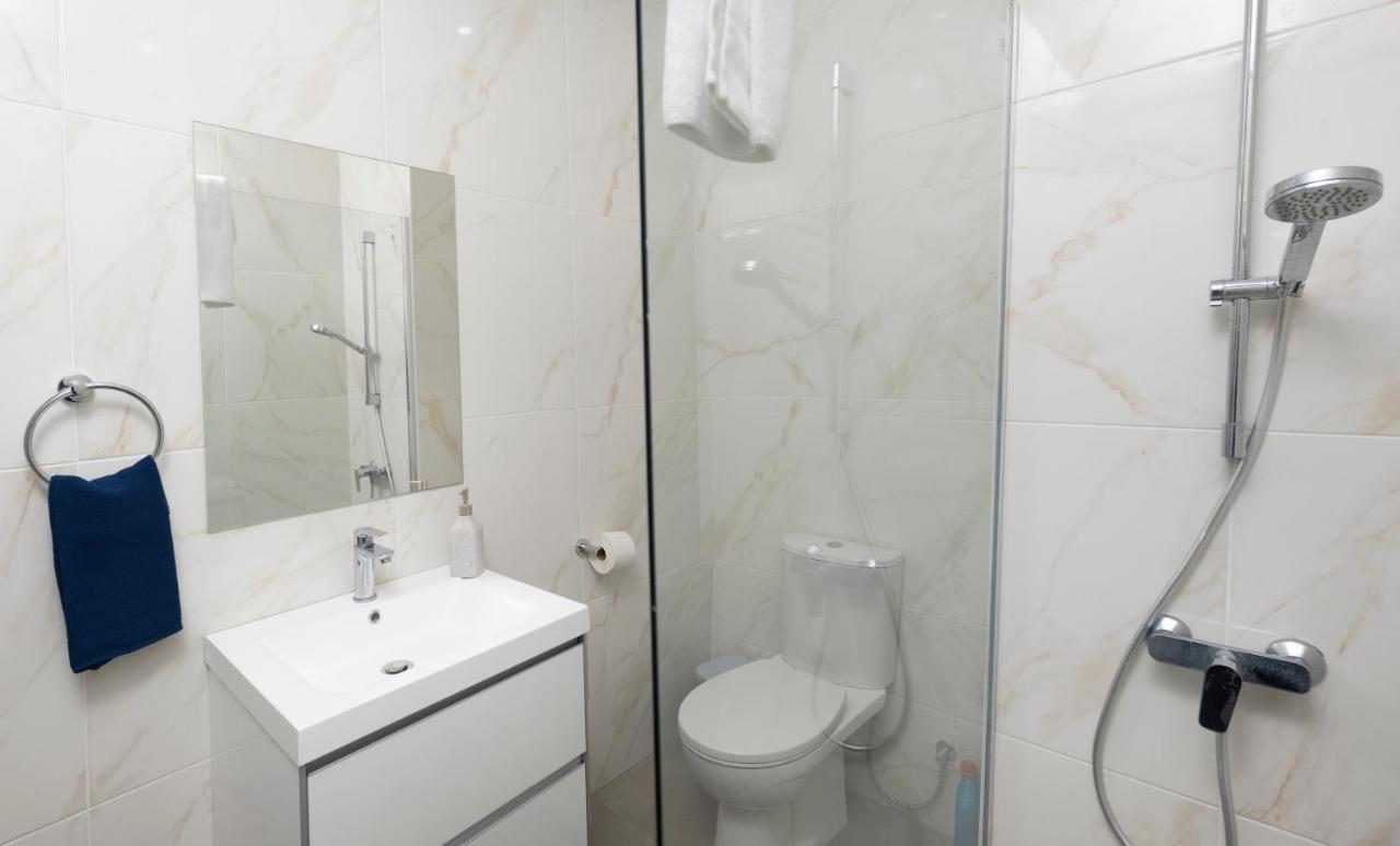 Lovely 2 Bed Apartment In Larnaca City Centre Bagian luar foto